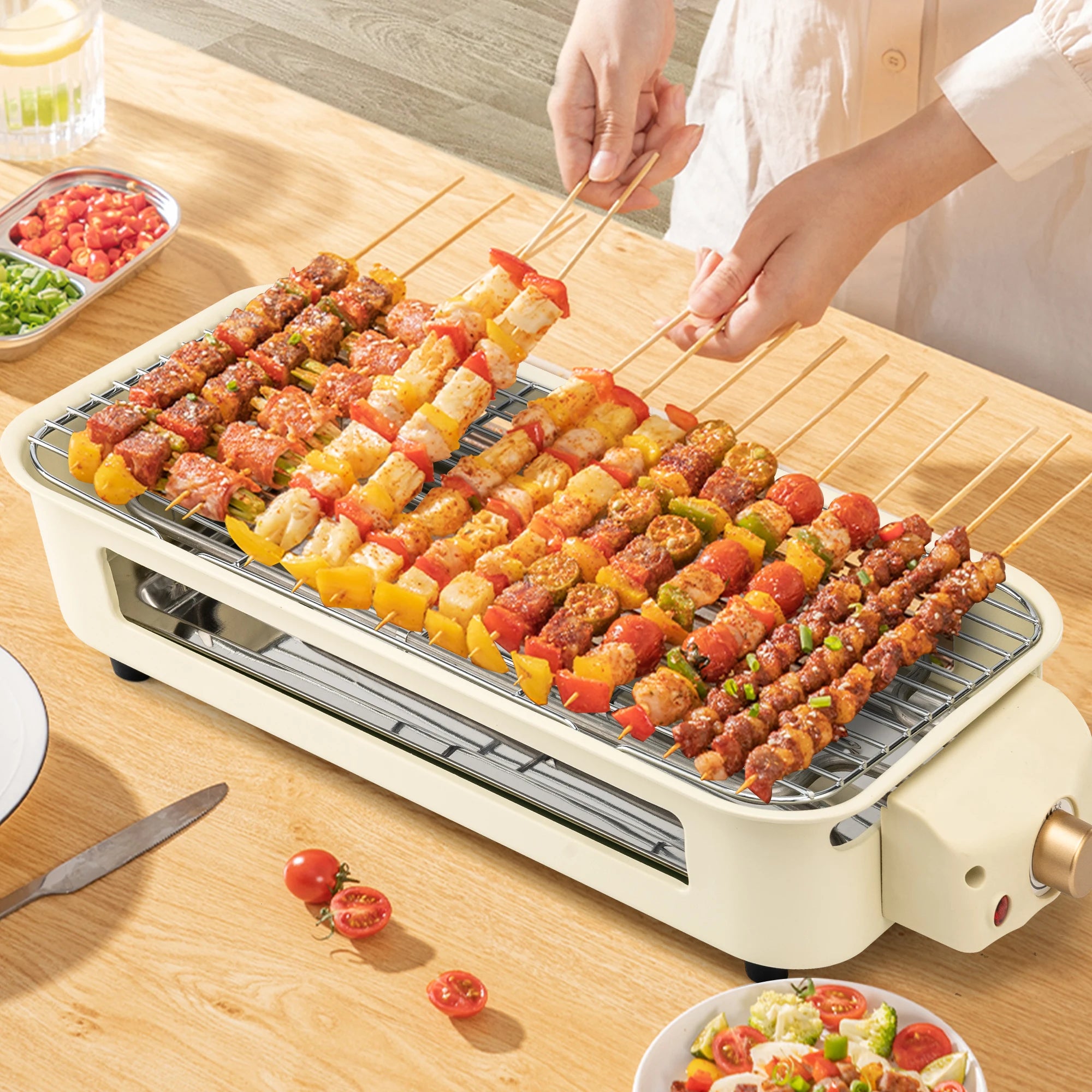 Suslas 2-in-1 Electric Grill Pan 1500W Non-Stick Smokeless BBQ Grill with Removable Plate for Home Kitchen