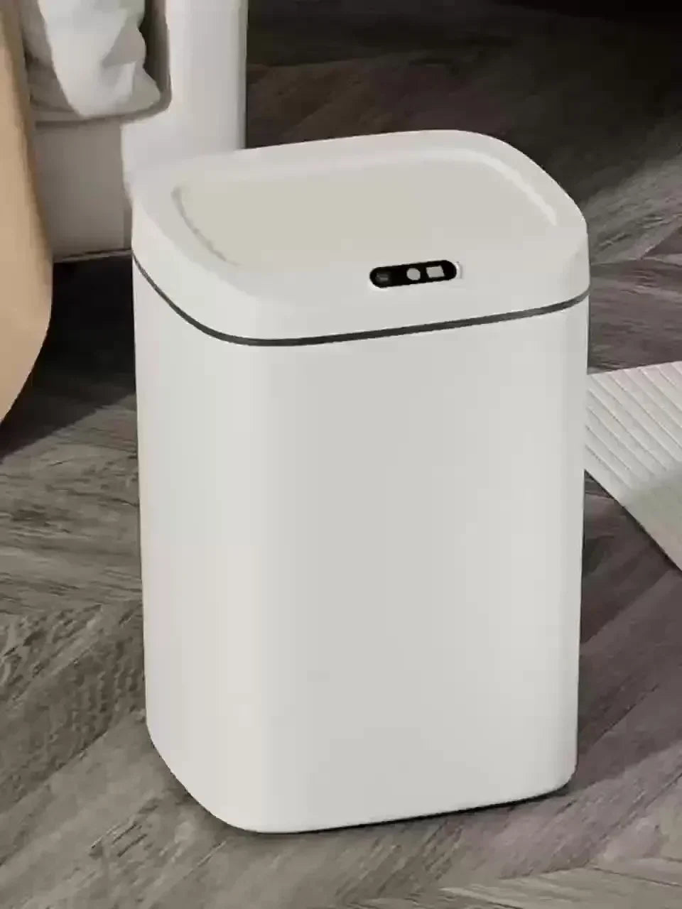 Smart trash can: gesture-open, odor-sealed, keeps air fresh. Stylish, durable & easy-clean design for any space